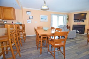 Apartment, 3 Schlafzimmer | Speisen