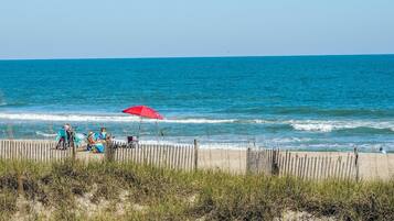 House, 5 Bedrooms | Beach