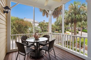 House, 5 Bedrooms | Outdoor dining