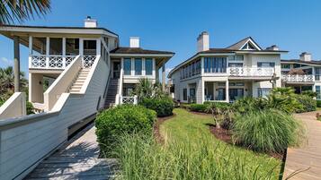 Condo, 4 Bedrooms | Exterior