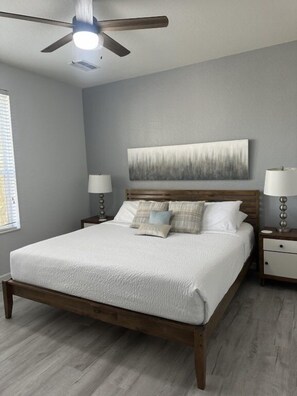 Stadtwohnung, 2 Schlafzimmer | 2 Schlafzimmer, kostenloses WLAN, Bettwäsche