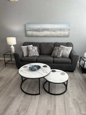 Living area - Vista Cay Luxury Serenity. 2 Bedroom Townhouse by RedAwning (Orlando)
