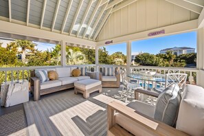 Casa, 6 habitaciones | Restaurante al aire libre