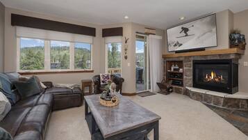 Stadtwohnung, 4 Schlafzimmer | Wohnbereich