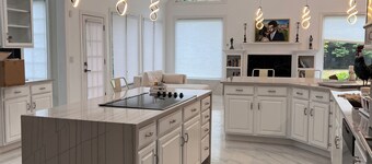 Tremendous 7-bedroom estate in Lithonia with fitness room, AC, WiFi