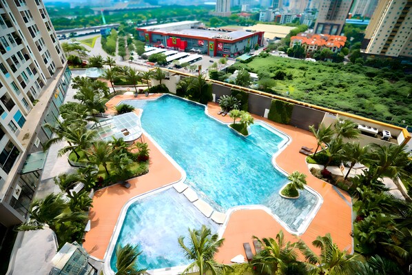 Family Apartment, 3 Bedrooms, Balcony, City View | Lake view