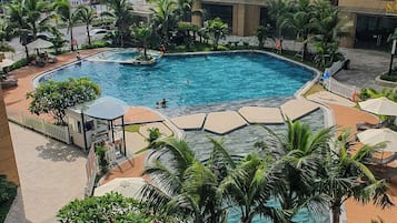 Seasonal outdoor pool