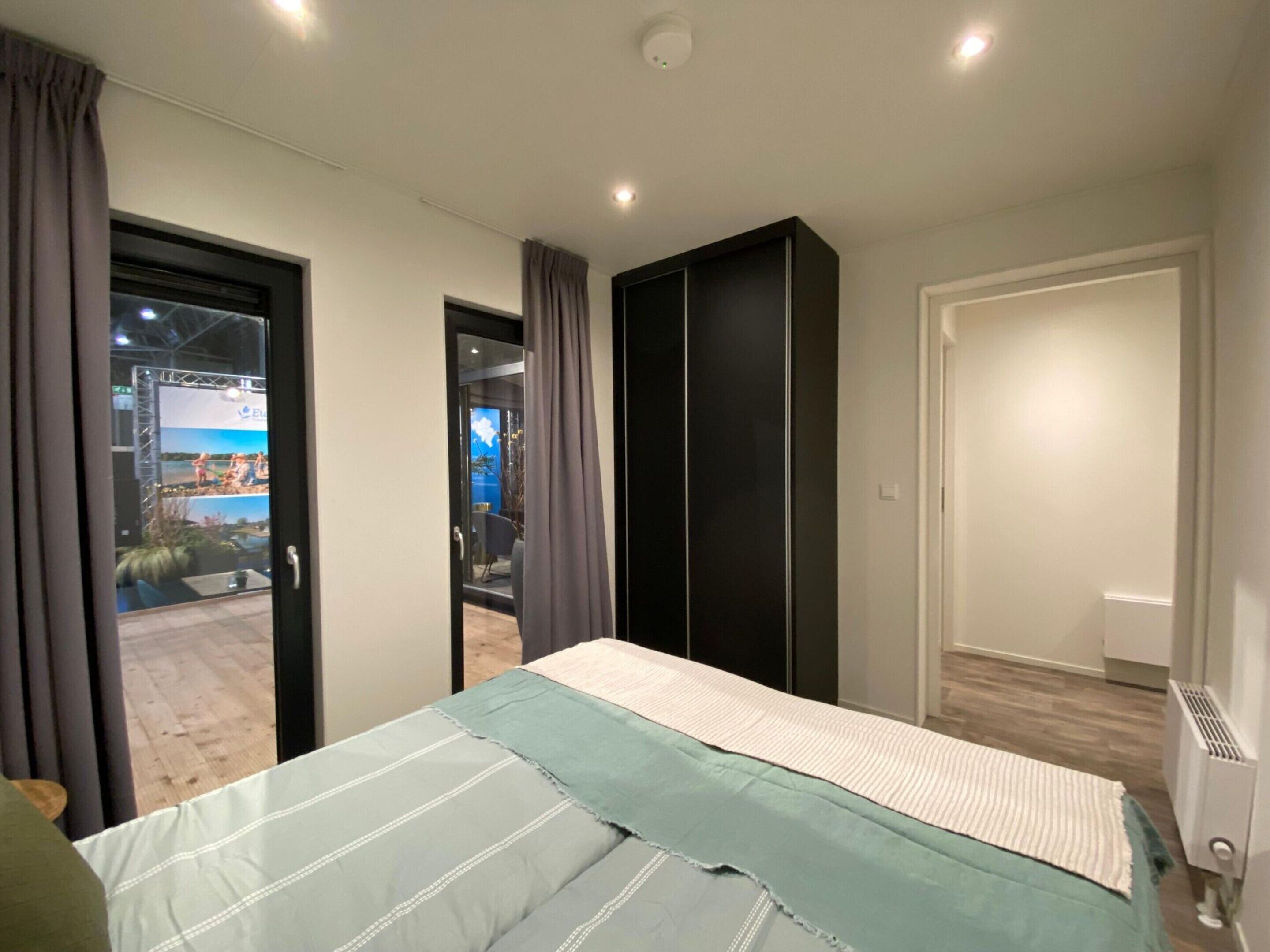 3 bedrooms, individually furnished, bed sheets