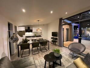 House | Dining - Modern Holiday Home Near the Hoge Veluwe (Arnhem)