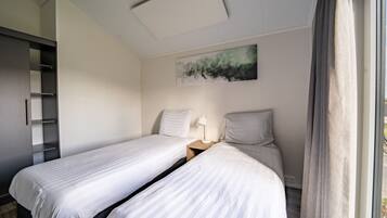 3 bedrooms, individually furnished, bed sheets