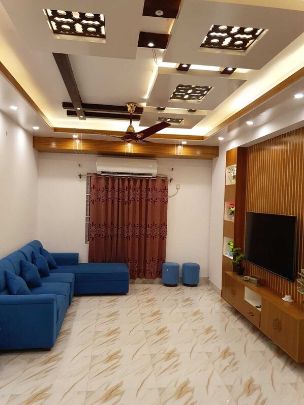 Living area - Roop Kothar Rajjo (Keraniganj)