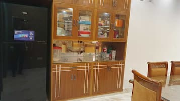 Con stile personalizzato, con arredamento individuale, postazione laptop