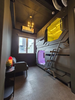 Deluxe Double Bed with ensuite Bathroom - Space Hotel KL Sentral (Kuala Lumpur)