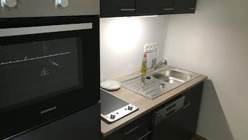 冰箱、烤箱、炉灶、洗碗机