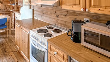 Refrigerador, horno, parrilla de estufa y cafetera y tetera