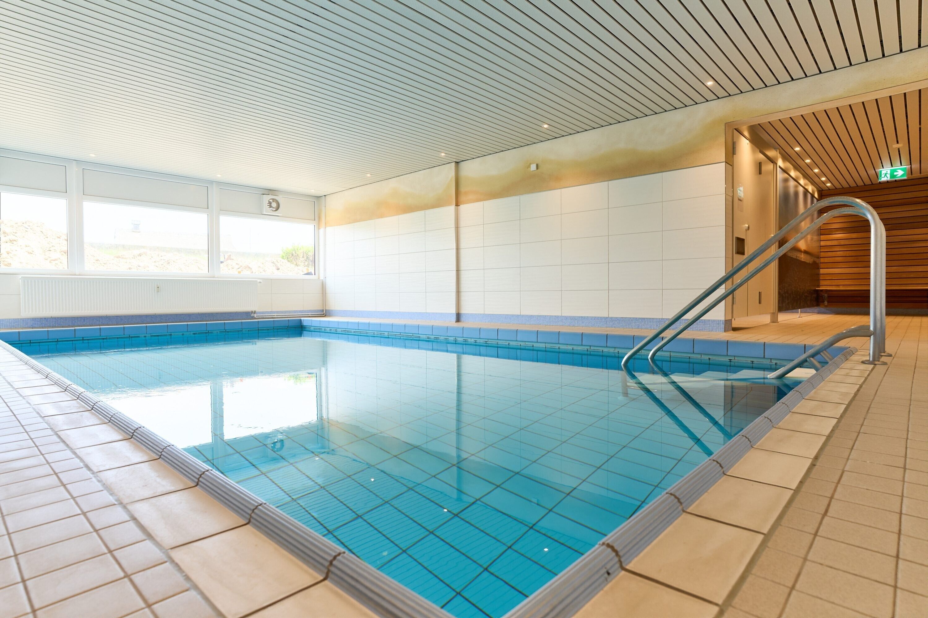 Piscina interna, piscina aquecida