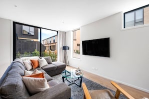 Televisión, estéreo