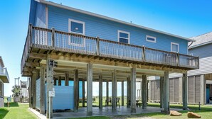 Unclassified image, 2 of 33, button - Steps to Crystal Beach! Family & Pet-Friendly Home (Crystal Beach)