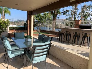 Property grounds - Stunning Panoramic Waterfront Pool Home Escape (Anaheim)