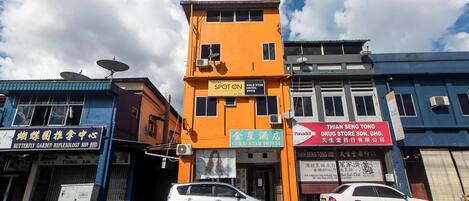 숙박 시설 정면