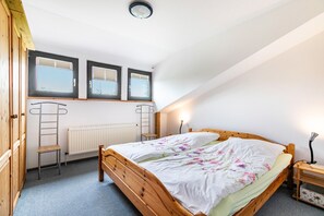 2 bedrooms, free WiFi, bed sheets