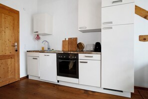 Frigorífic, forn, placa de cuina i rentaplats