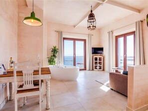 Dining - Belvilla by OYO Apartment in Tarifa (Tarifa)