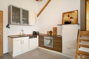 Réfrigérateur, four, plaque de cuisson, lave-vaisselle