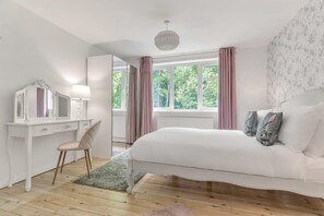 5 soverom, strykejern/-brett, reiseseng for barn og wi-fi