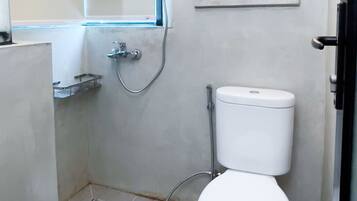 Deluxe Double Room | Bathroom