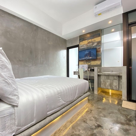 Deluxe Double Room | Free WiFi