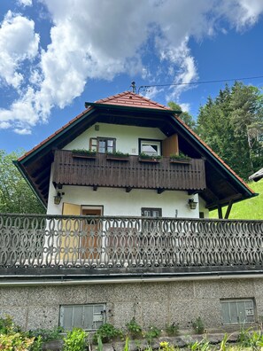 Exterior - Holiday Home 'Maierhofer' with private terrace, private garden and WLAN (Fischbach)