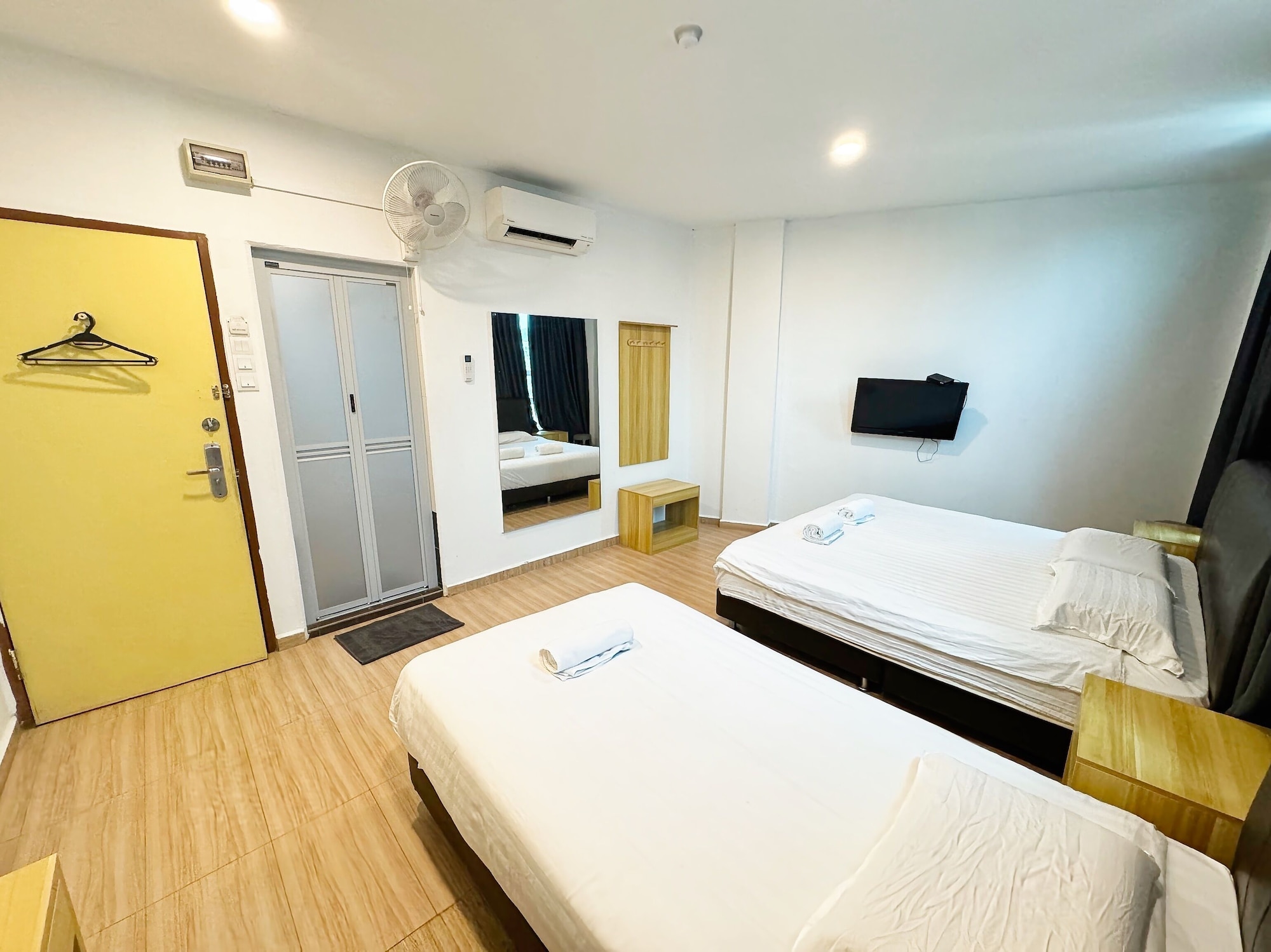 2 Star Hotels