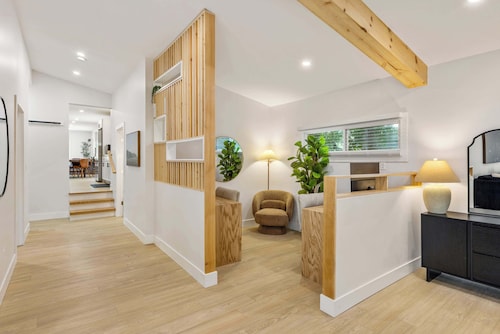 Renovated, Bright & Spacious Farmington Retreat!