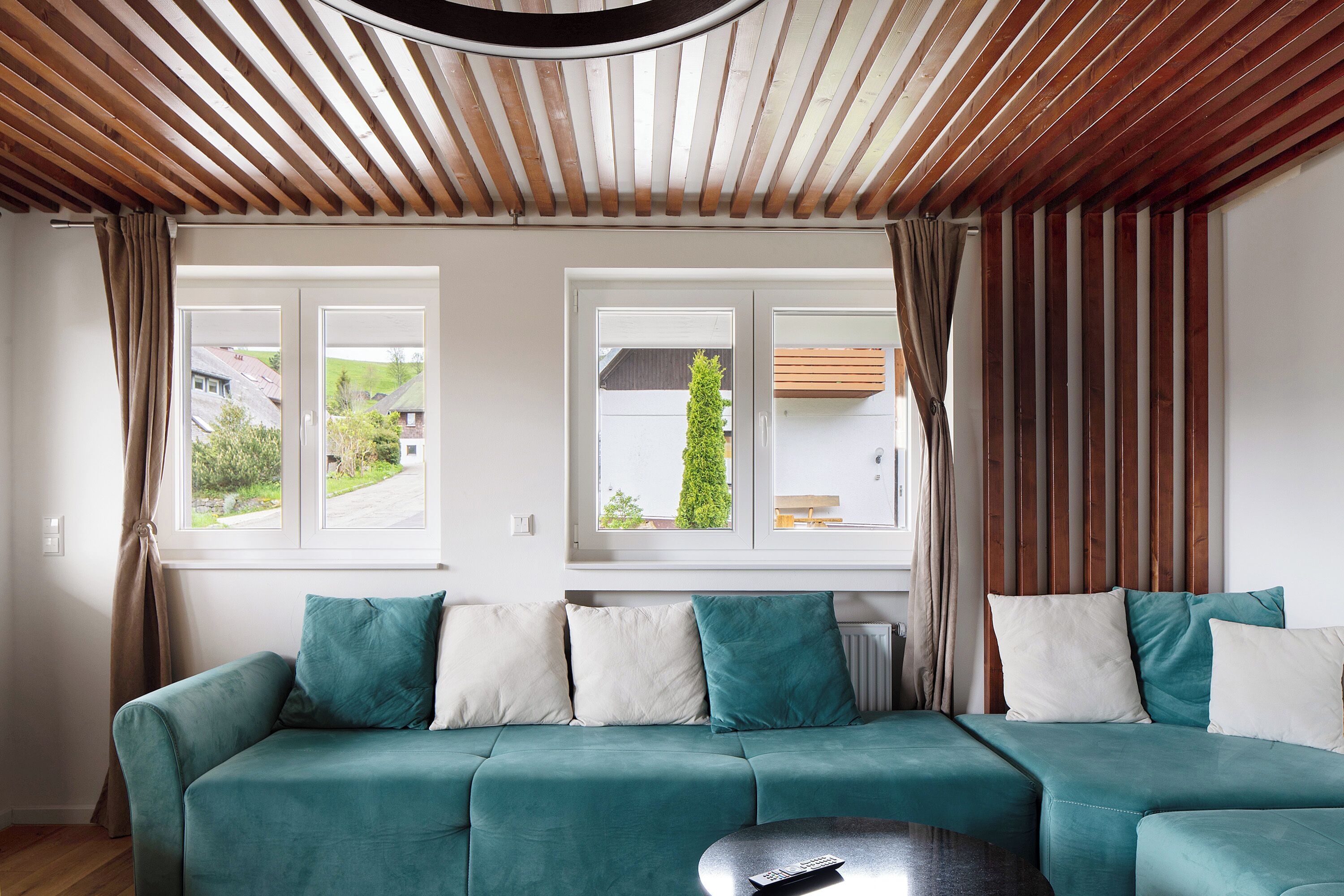 Télévision, table de tennis de table