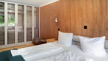 1 chambre, fer et planche Ă repasser, Wi-Fi gratuit, draps fournis