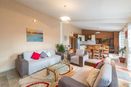 Vil·la (Villa Marica - Five bedroom Villa wit) | Sala d'estar | Televisor de pantalla plana de 32 polzades amb canals digitals