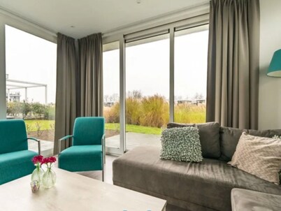 Well-kept Chalet on the Water