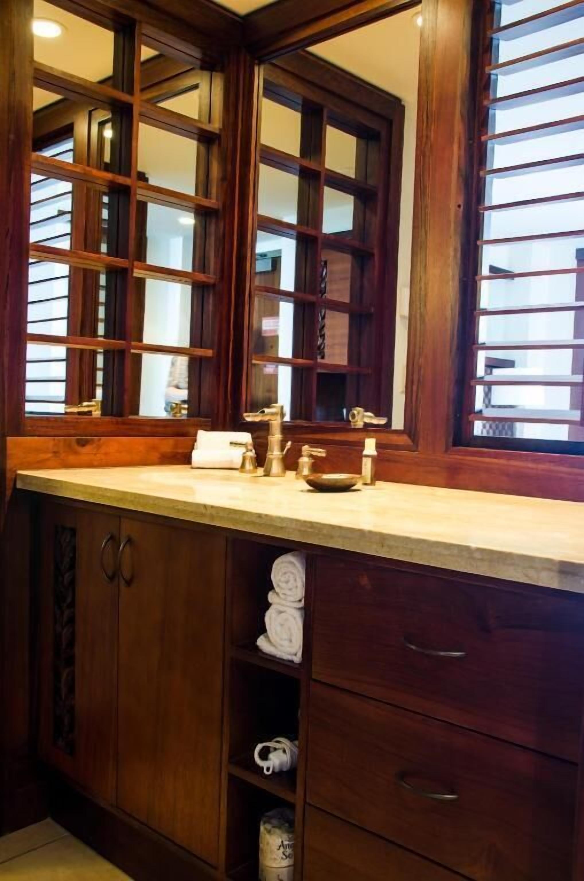 Tower Ocean View King At Royal Lahaina Resort - Lahaina