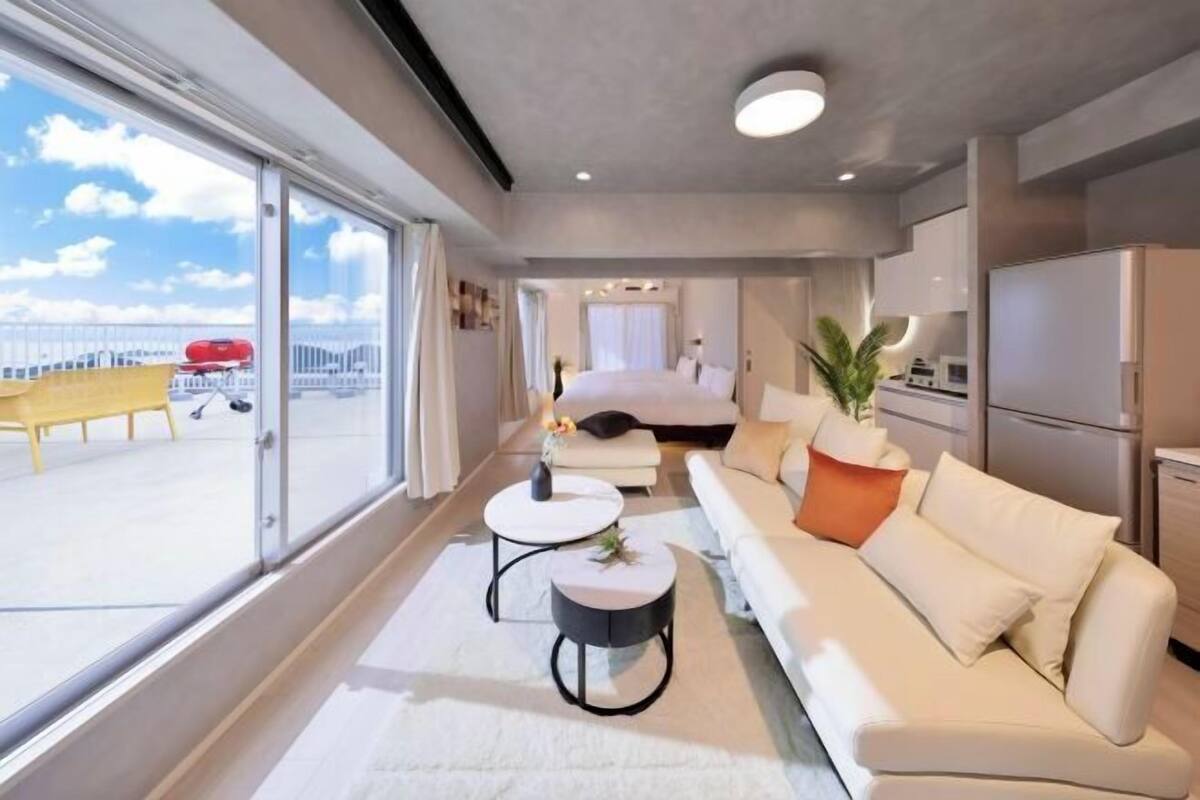 1 bedroom, individually decorated, individually furnished, soundproofing