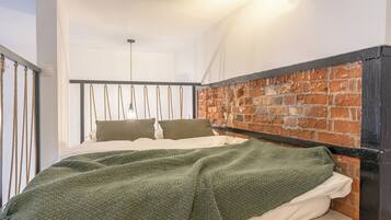 1 bedroom, blackout curtains, iron/ironing board, free WiFi