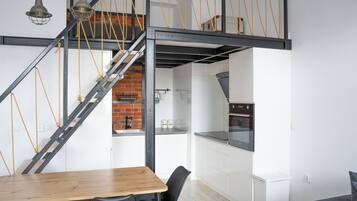 Apartment | Private kitchen | Fridge, oven, stovetop, cookware/dishes/utensils