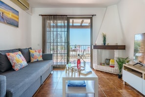 32-inch Smart TV with cable channels - Sunny Tranquility With Pool (Benalmádena)