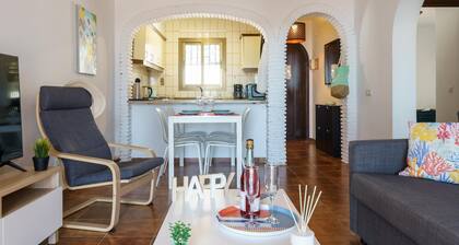 Sunny Tranquility With Pool