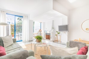 Family Apartment, Multiple Bedrooms, 2 Bathrooms, Sea Facing (Marbella pool House GF55on sea shore) | Living area | 21-inch flat-screen TV with cable channels - Marbella House (Marbella)
