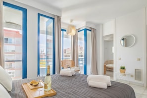 2 habitaciones, espacio para trabajar con laptop y wifi gratis
