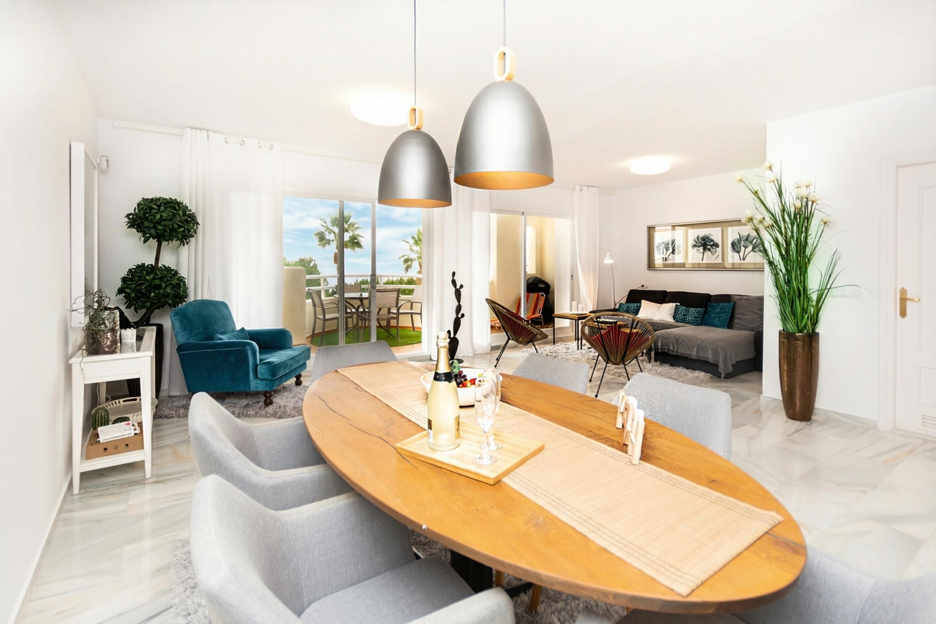 Familie appartement, meerdere slaapkamers (Calahonda Elegance With Pool And Sea) | Interieur