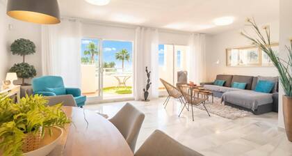 Calahonda Elegance With Pool And Sea View