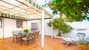 Outdoor dining - La Casita 800mt From sea (Fuengirola)