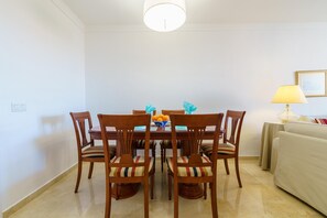 Standard Apartment, Multiple Bedrooms, 2 Bathrooms (La Paloma With Pool) | Dining - La Paloma With Pool (Fuengirola)